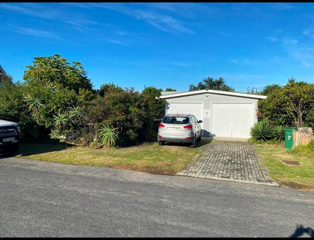 3 BEDROOM HOUSE FOR SALE IN VOELKLIP